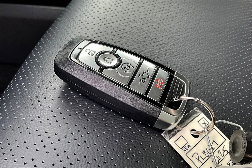 Certified 2025 Ford F250 Lariat image 13