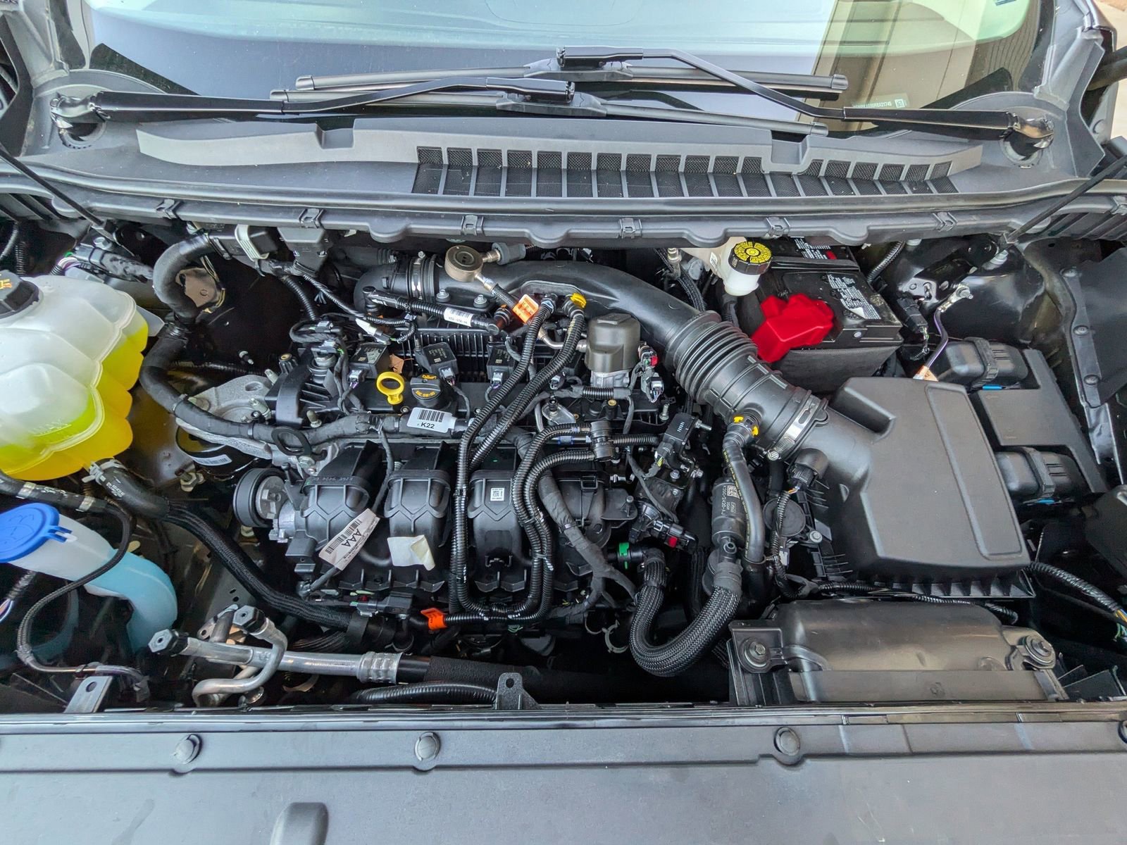 Certified 2024 Ford Edge SE w/ Black Appearance Package image 11