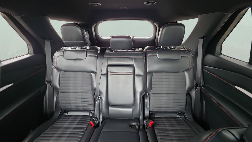 Certified 2025 Ford Explorer ST-Line w/ ST-Line Street Pack AWD/4WD image 27