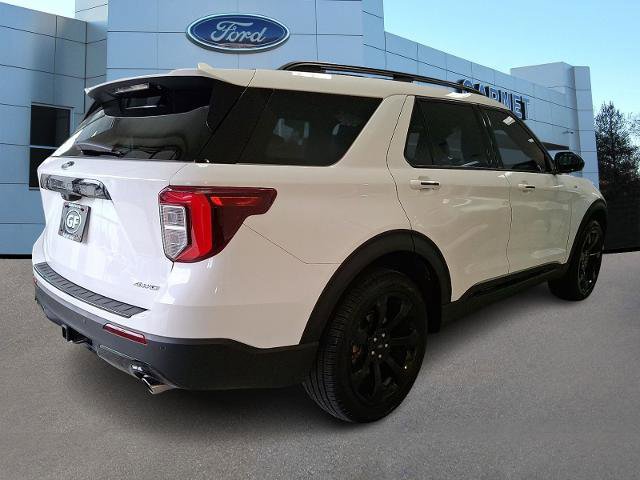 Certified 2023 Ford Explorer ST-Line w/ Class IV Trailer Tow Package image 3