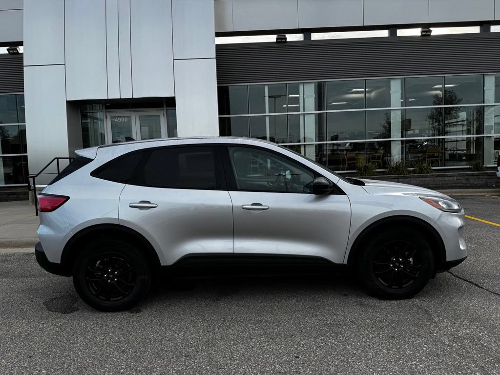 Certified 2020 Ford Escape SE Sport AWD/4WD image 37