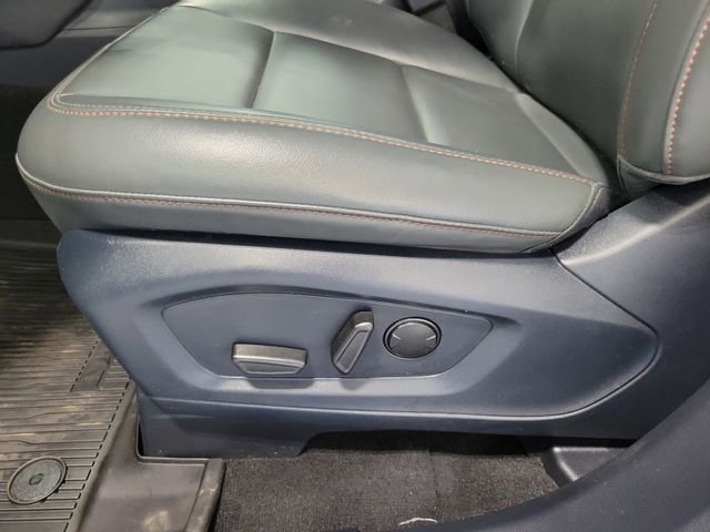 Certified 2025 Ford Explorer Active w/ Active Comfort Package AWD/4WD image 9