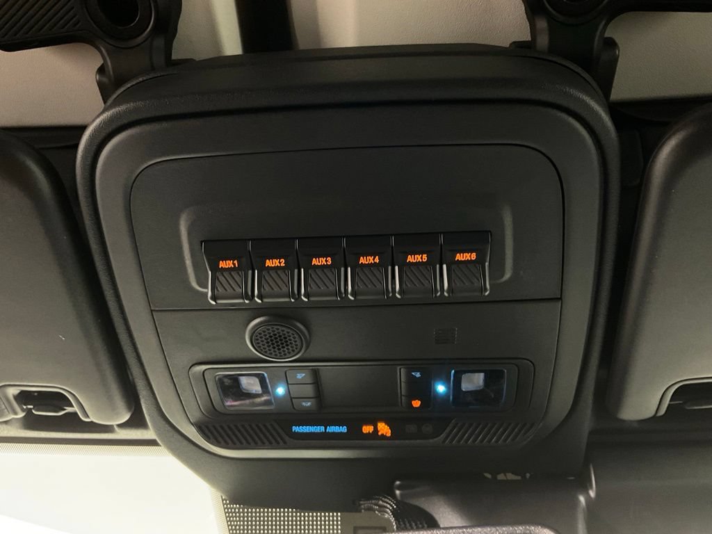 Certified 2025 Ford Bronco Heritage Edition AWD/4WD image 20
