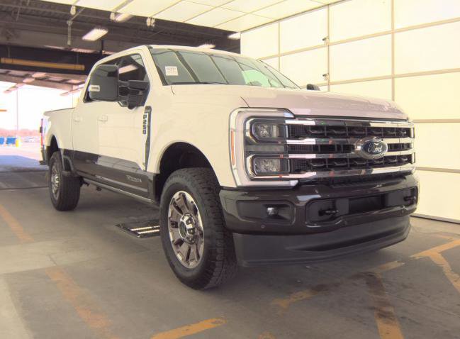 Certified 2024 Ford F250 King Ranch w/ FX4 Off-Road Package AWD/4WD image 5