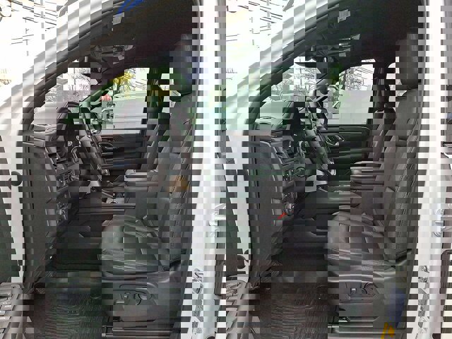 Used 2022 Chevrolet Suburban Z71 w/ Luxury Package image 7