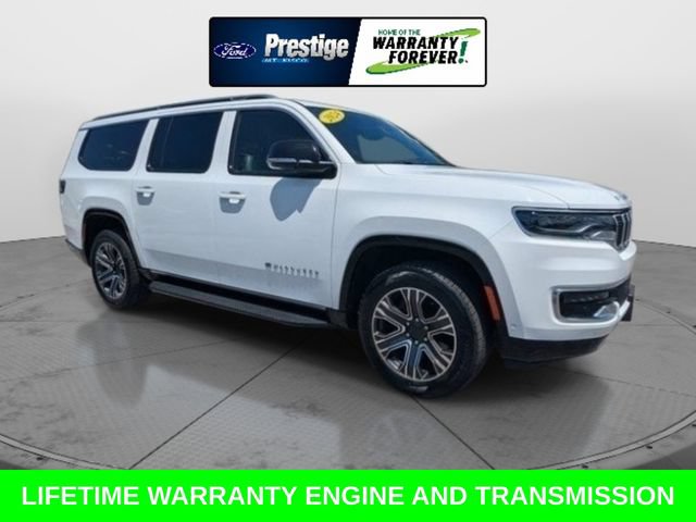 Used 2024 Jeep Wagoneer L Series II w/ Flexible Seating Group RWD image 3