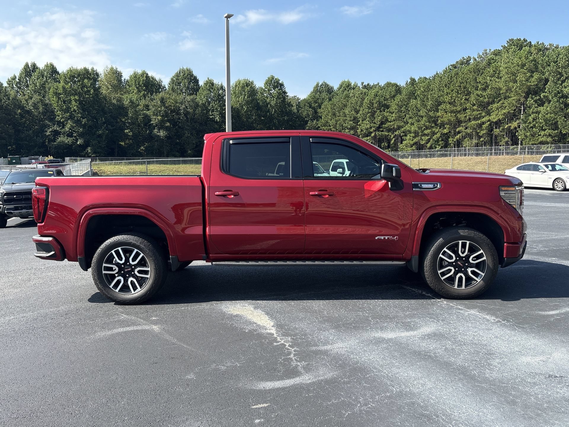 Used 2025 GMC Sierra 1500 AT4 w/ AT4 Premium Package AWD/4WD image 24