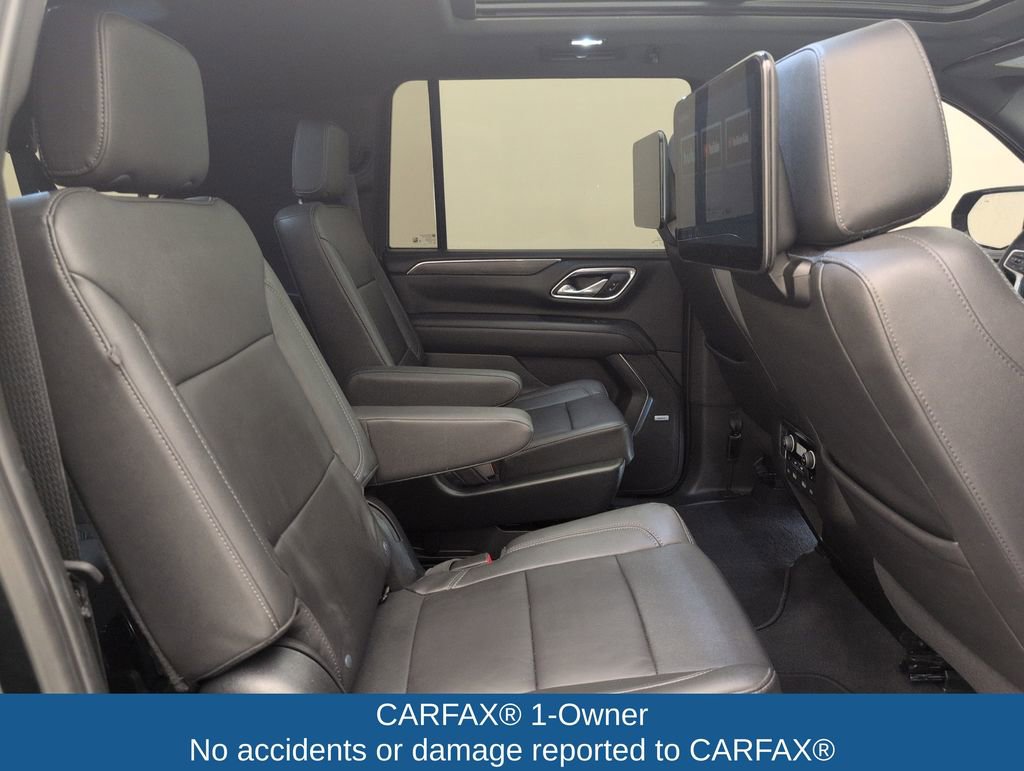 Used 2023 Chevrolet Suburban Z71 w/ Luxury Package AWD/4WD image 17