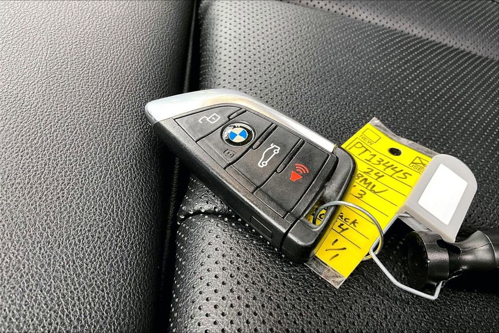 Used 2024 BMW X3 xDrive30i AWD/4WD image 11