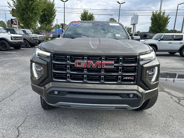 Used 2024 GMC Canyon AT4 w/ AT4 Premium Package AWD/4WD image 9