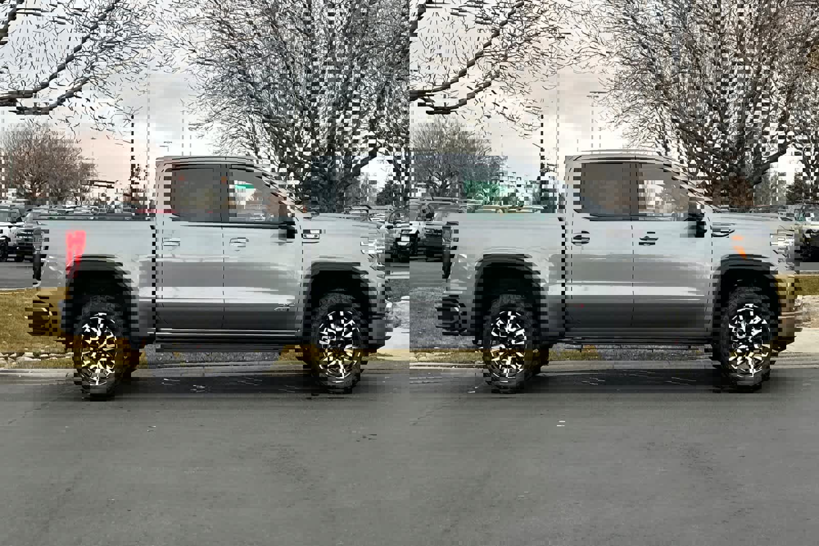 Used 2021 GMC Sierra 1500 AT4 w/ AT4 Value Package image 6