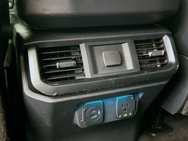 Certified 2022 Ford F150 Lariat AWD/4WD image 13