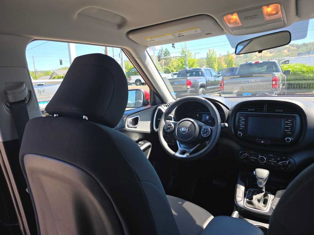 Used 2021 Kia Soul LX FWD image 10
