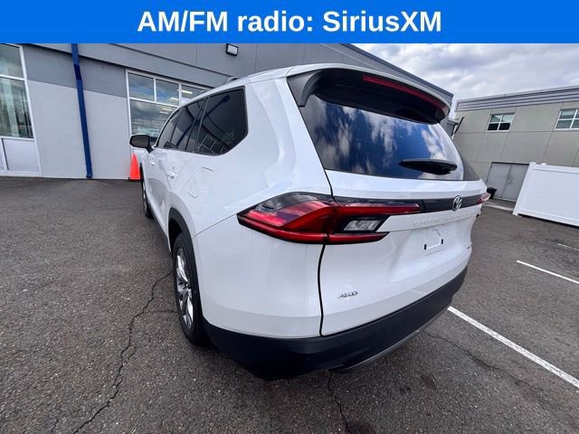 Used 2025 Toyota Grand Highlander AWD video 2