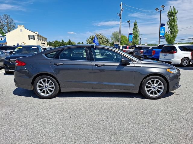 Certified 2017 Ford Fusion SE FWD image 12