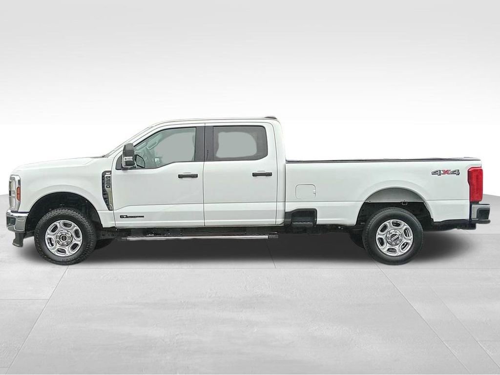 Certified 2025 Ford F250 XLT image 8