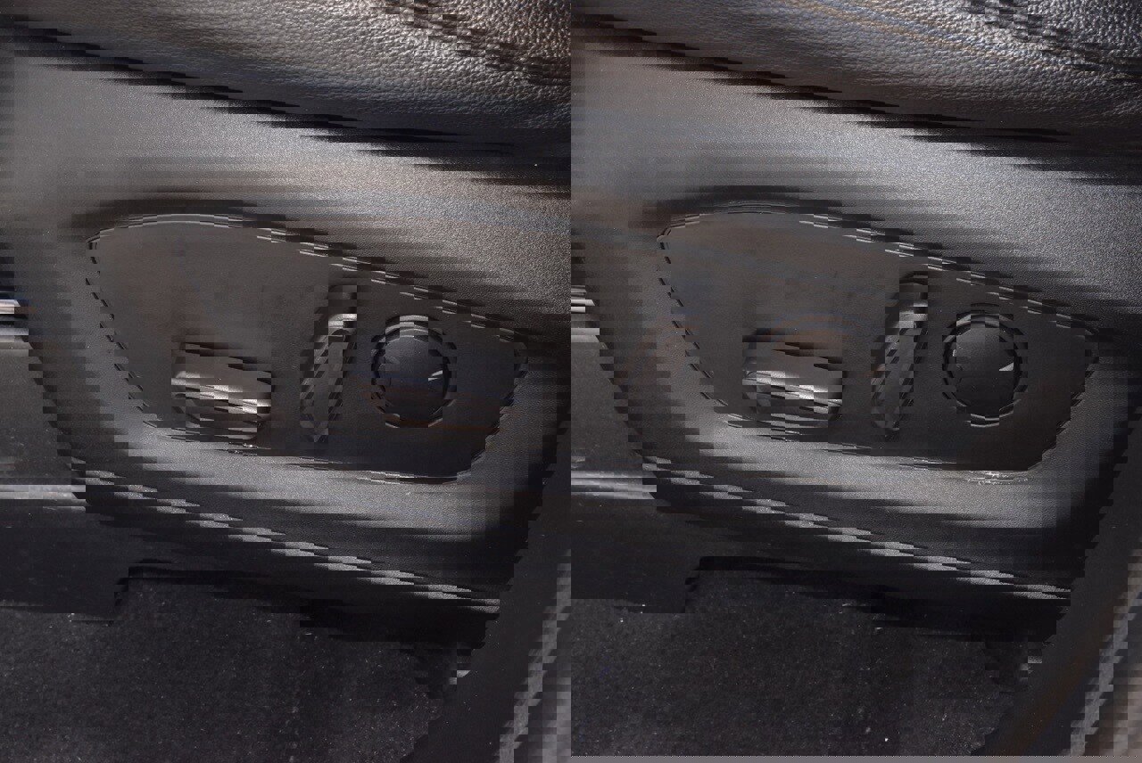 Certified 2022 Ford Explorer Limited w/ Limited Technology Package image 37