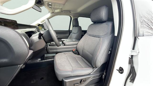 Certified 2025 Ford Expedition Active AWD/4WD image 15