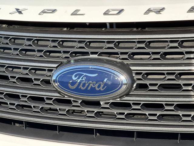 Certified 2022 Ford Explorer XLT w/ Equipment Group 202A AWD/4WD image 12