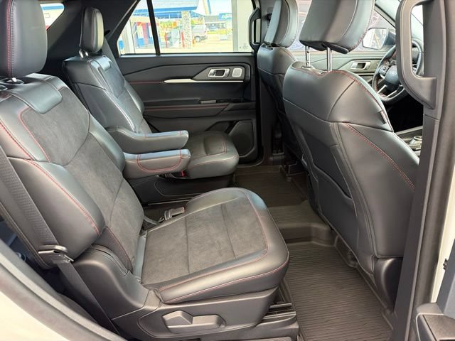 Certified 2025 Ford Explorer ST w/ Sun And Sound Package AWD/4WD image 13
