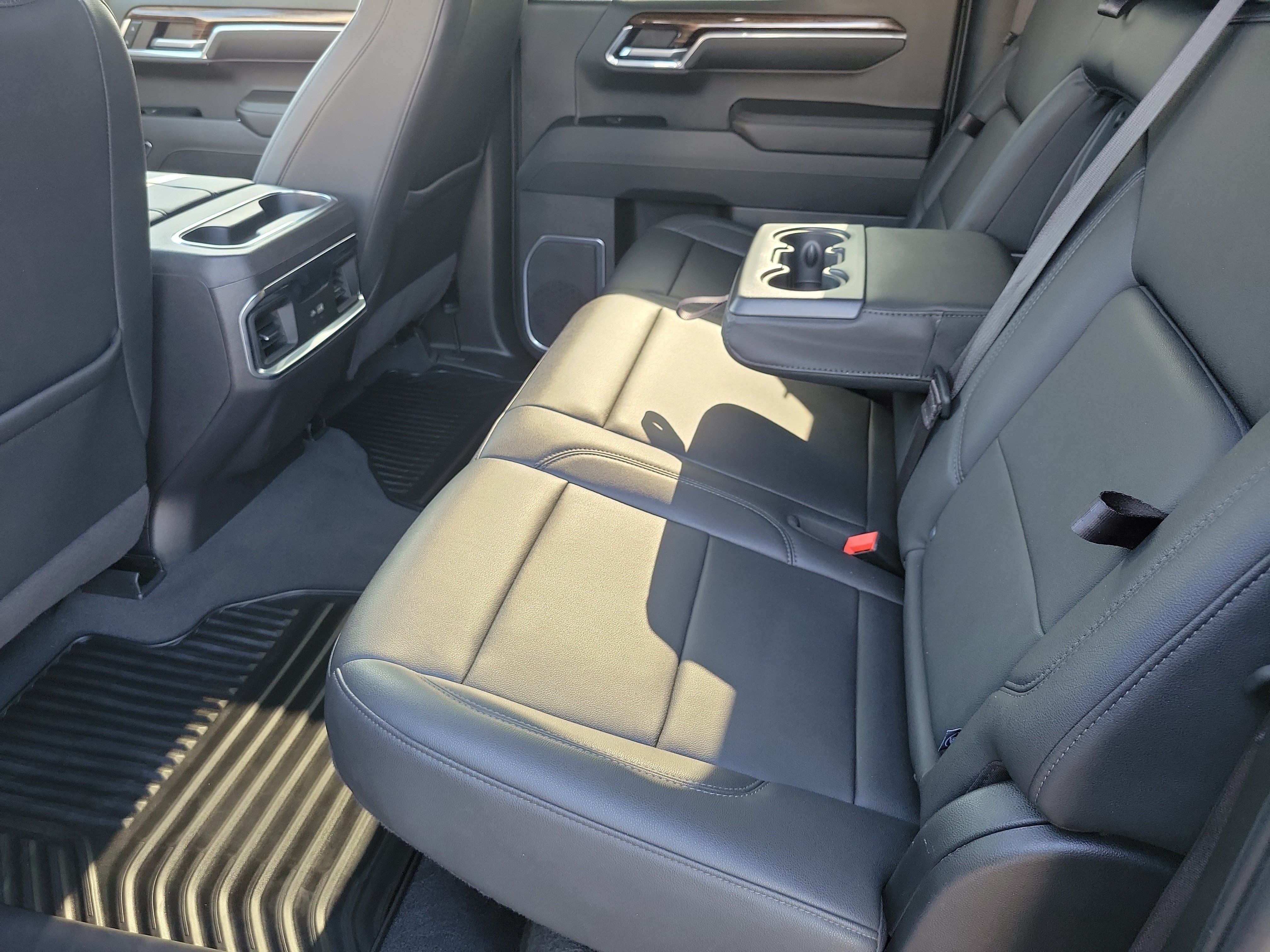 Used 2024 GMC Sierra 1500 Elevation w/ Elevation Premium Package RWD image 12