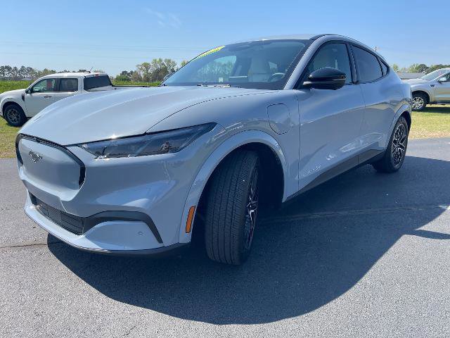 Certified 2025 Ford Mustang Mach-E Premium image 2