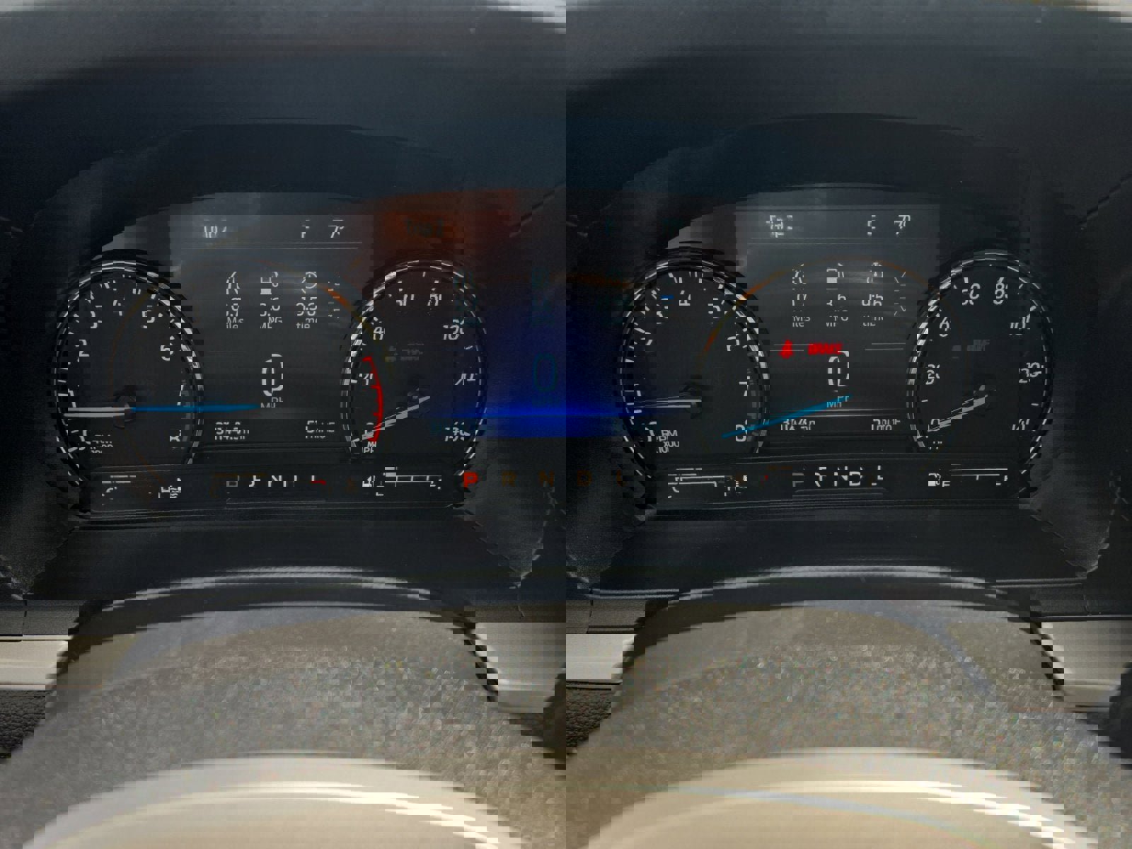 Certified 2022 Ford Explorer XLT w/ Equipment Group 202A image 16