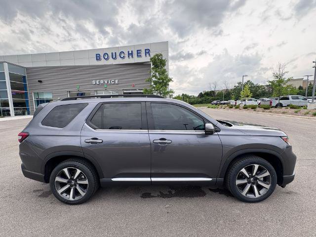 Used 2023 Honda Pilot Touring image 6