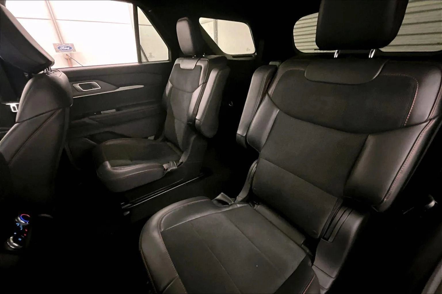 Certified 2025 Ford Explorer ST w/ Sun And Sound Package image 25