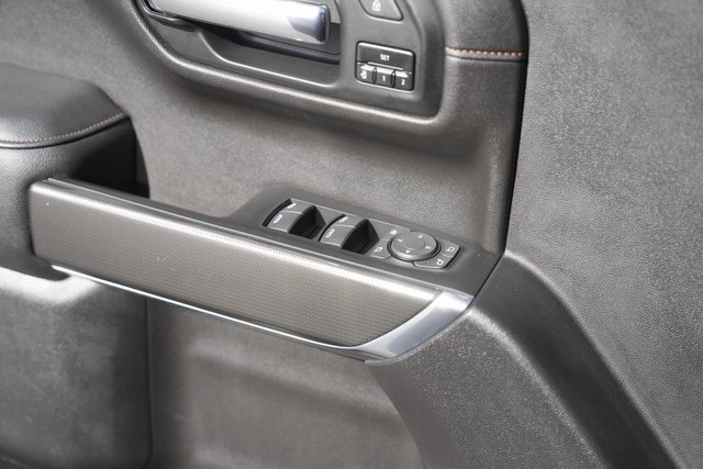 Used 2022 GMC Sierra 1500 AT4 w/ AT4 Premium Package image 28