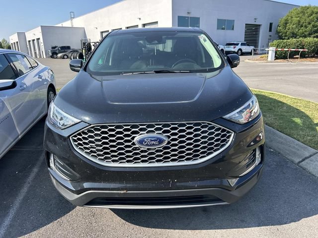 Certified 2024 Ford Edge SEL w/ Convenience Package AWD/4WD image 2