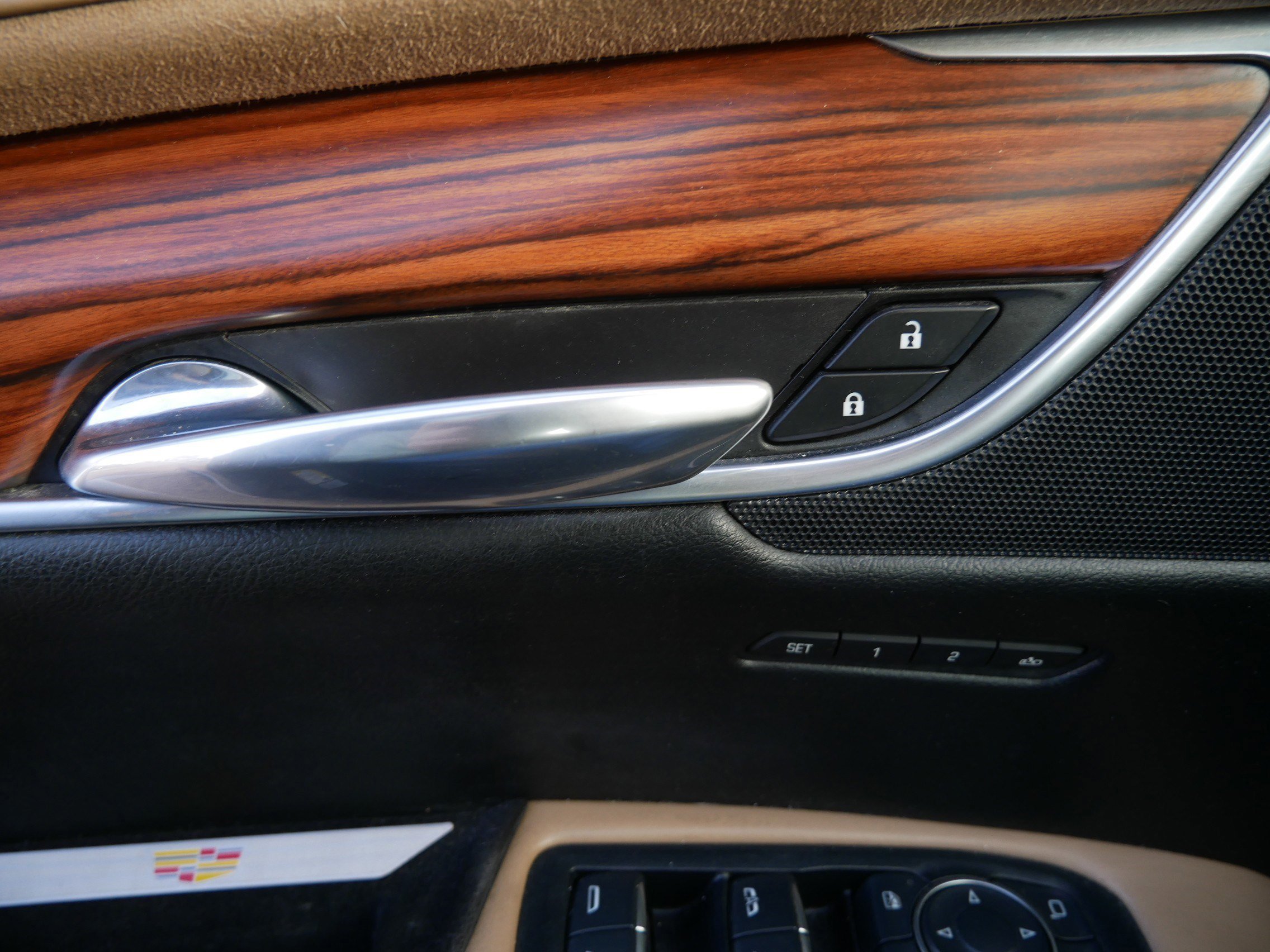 Used 2017 Cadillac XT5 Platinum image 27