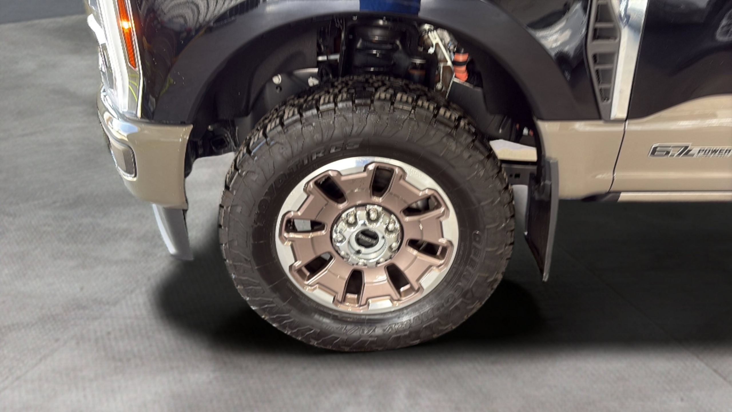 Certified 2026 Ford F250 King Ranch w/ FX4 Off-Road Package AWD/4WD image 28