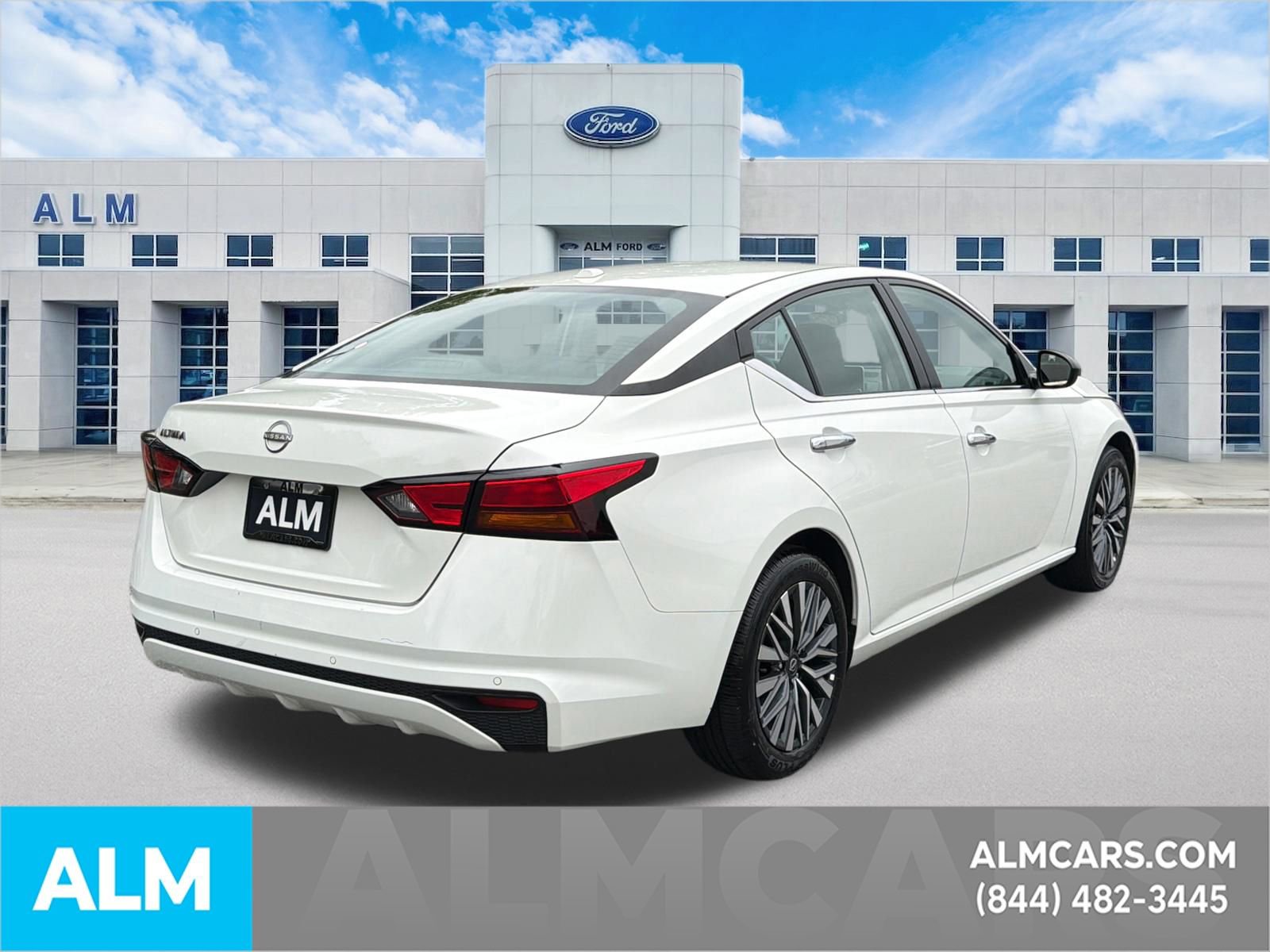 Used 2025 Nissan Altima 2.5 SV FWD image 5