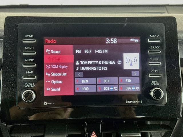 Used 2022 Toyota Camry SE w/ Convenience Package FWD image 14