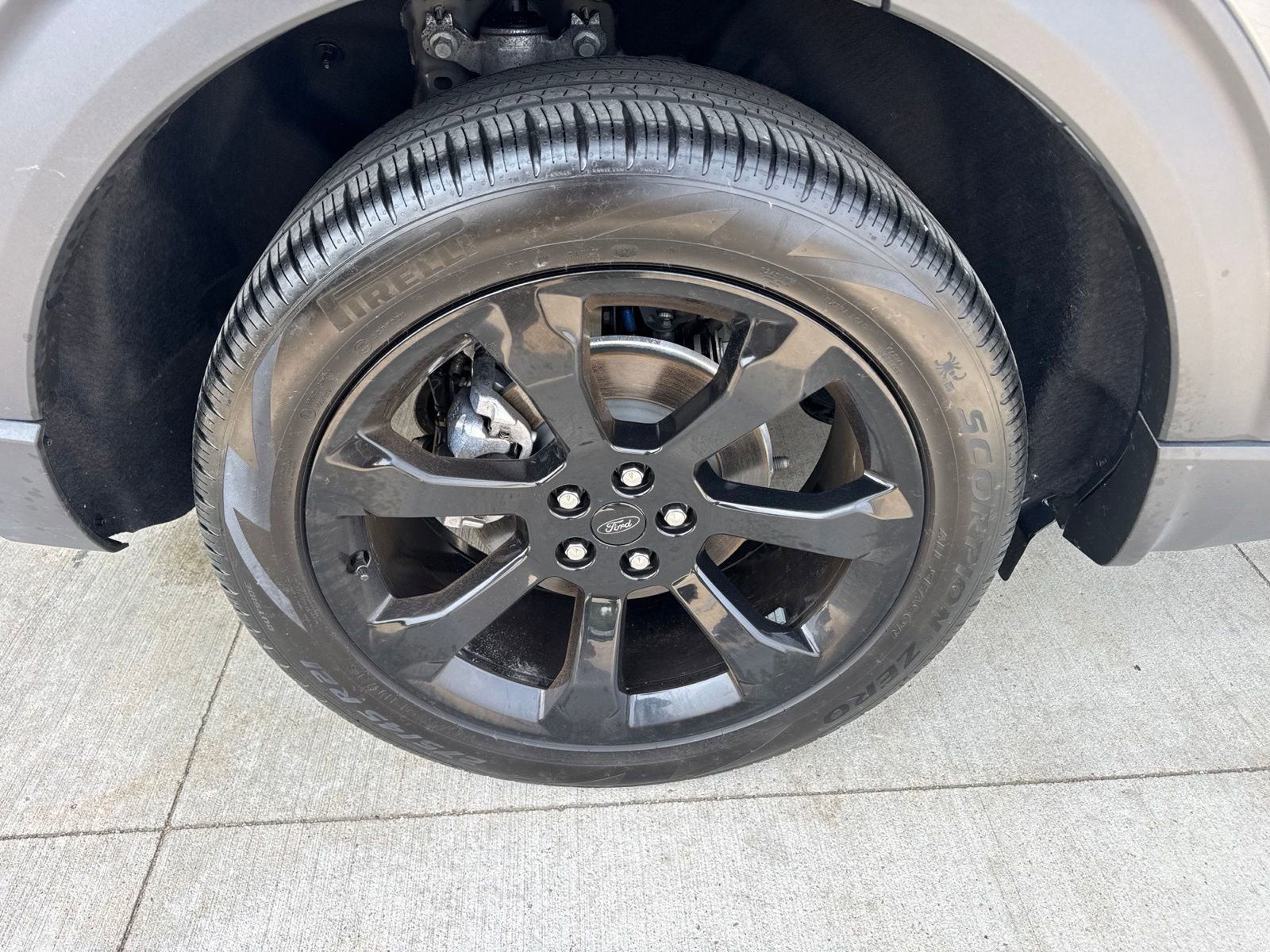 Certified 2024 Ford Explorer ST-Line w/ Class IV Trailer Tow Package AWD/4WD image 19