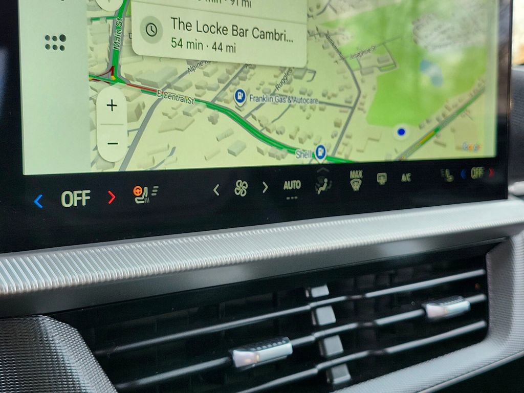 Certified 2025 Ford Explorer ST-Line image 24