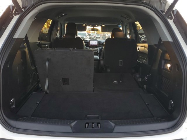 Certified 2023 Ford Explorer XLT w/ Equipment Group 202A image 8
