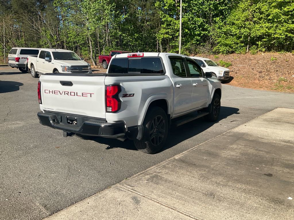 Used 2024 Chevrolet Colorado Z71 w/ Z71 Convenience Package 2 image 3