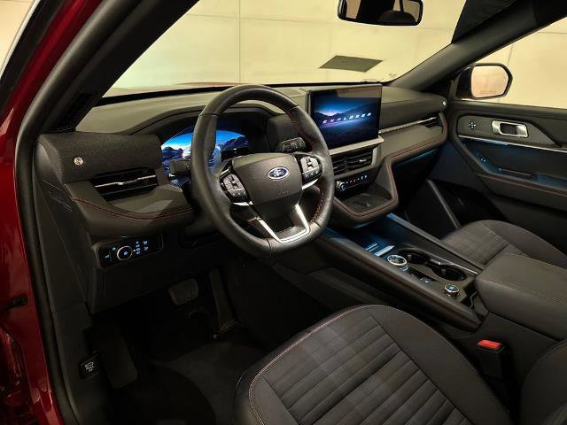 Certified 2025 Ford Explorer ST-Line w/ Premium Package image 16