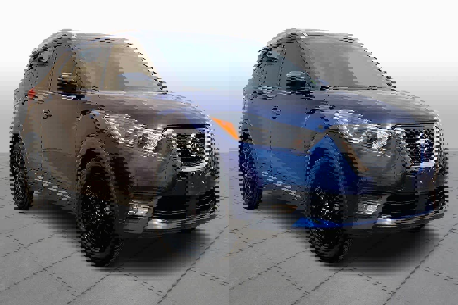 Used 2020 Nissan Kicks SR image 3