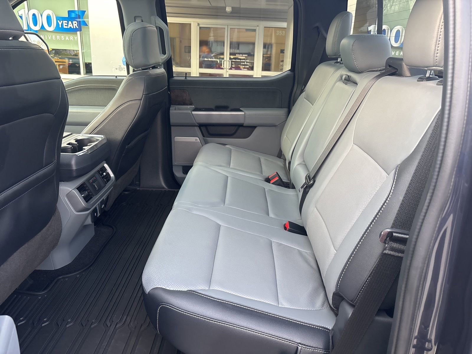 Certified 2022 Ford F150 Lariat w/ Equipment Group 502A High image 41