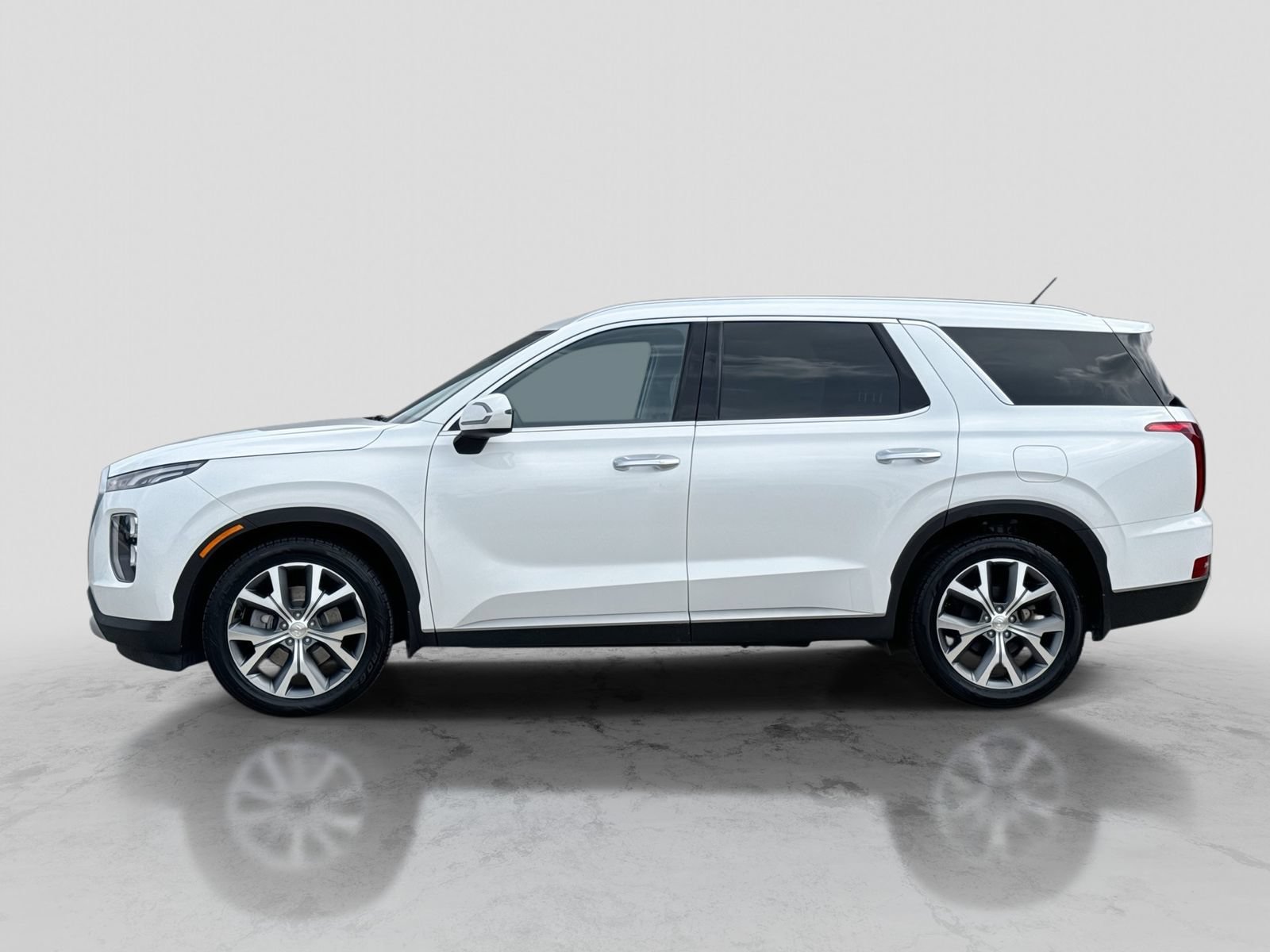 Used 2020 Hyundai Palisade SEL w/ Convenience Package AWD/4WD image 3