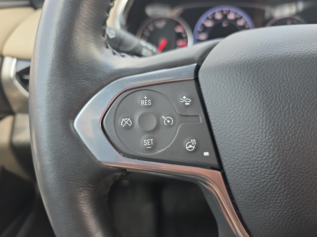 Used 2022 Chevrolet Traverse Premier FWD image 23