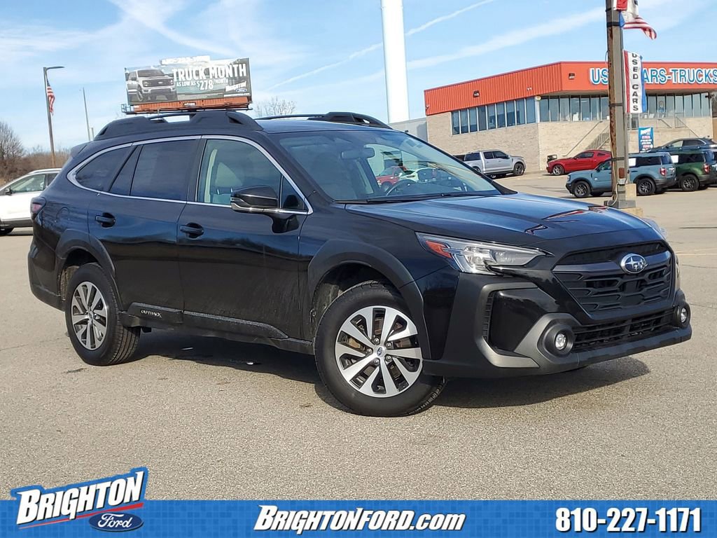 Used 2023 Subaru Outback Premium image 4