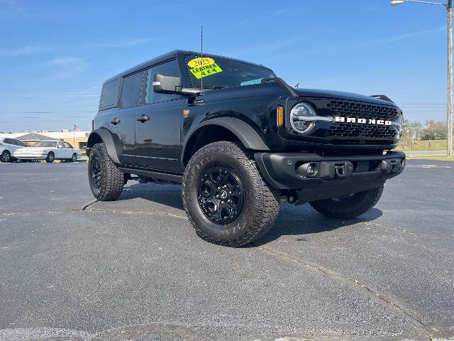 Certified 2025 Ford Bronco Badlands AWD/4WD image 4