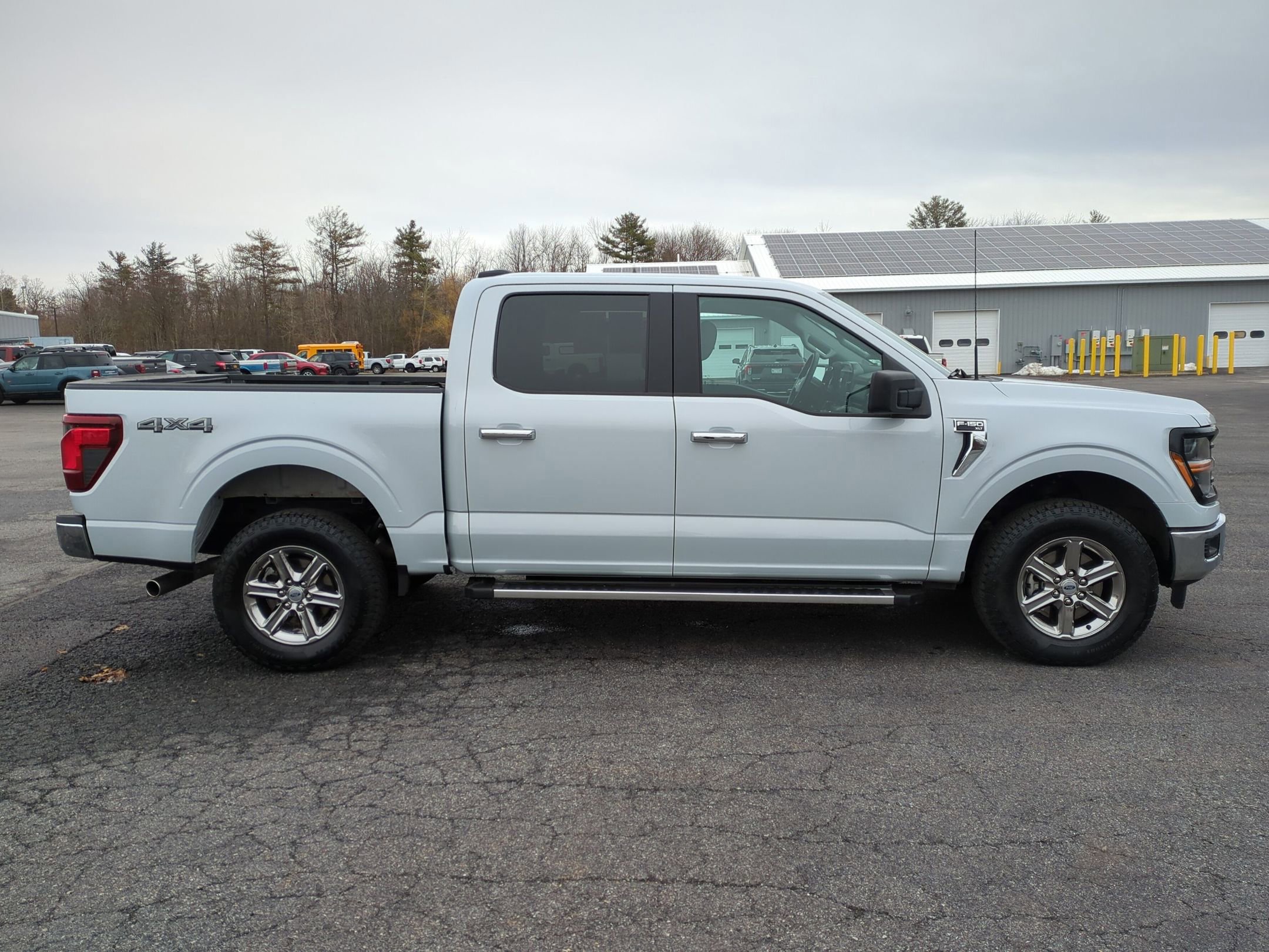 Certified 2025 Ford F150 XLT w/ Equipment Group 301A Standard image 4