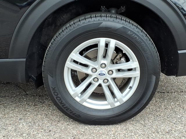 Certified 2023 Ford Explorer XLT w/ Equipment Group 202A AWD/4WD image 7