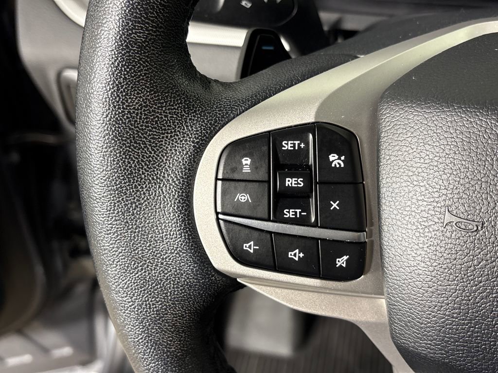 Certified 2021 Ford Explorer XLT w/ Equipment Group 202A RWD image 17