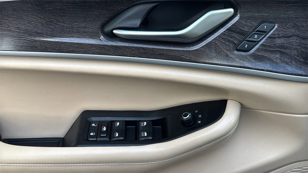 Used 2023 Jeep Grand Cherokee Limited image 20